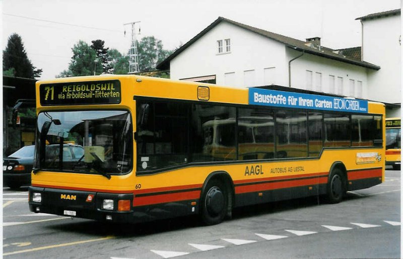 Aus dem Archiv: AAGL Liestal Nr. 60/BL 7683 MAN/Lauber am 9. Juli 1998 Liestal, Bahnhof