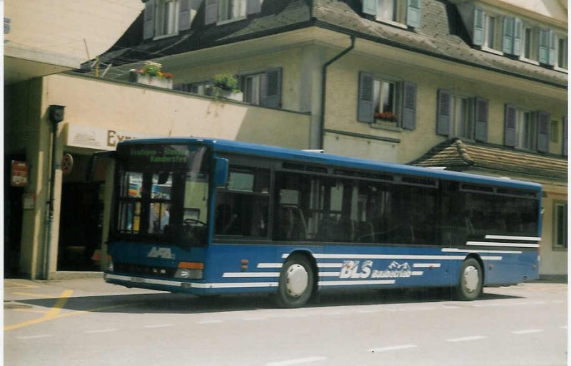 Aus dem Archiv: AFA Adelboden (BLS) 2/BE 25'802 Setra Jahrgang 1996 am 23. Juni 1996 Frutigen, Bahnhof