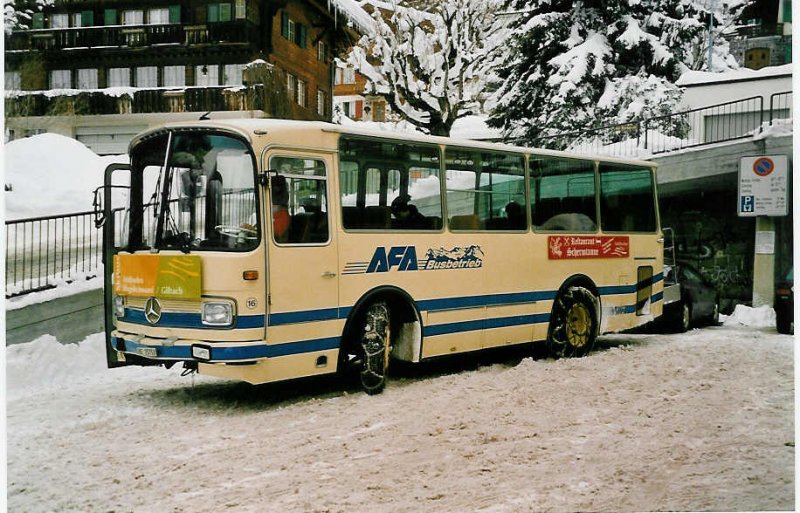 Aus dem Archiv: AFA Adelboden 16/BE 25'753 Mercedes/Vetter Jahrgang 1975 (ex FART Locarno Nr. 3) am 31. Dezember 1999 Adelboden, Autobahnhof (Aufnahme aus dem Lawinenwinter 1999/2000)