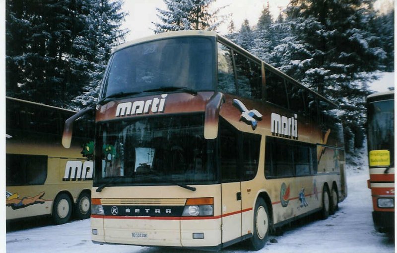 Aus dem Archiv: Marti, Kallnach Nr. 29/BE 102'202 Setra am 12. Januar 1998 Adelboden, Unter dem Birg (Einsatz am Ski-Weltcup von Adelboden)