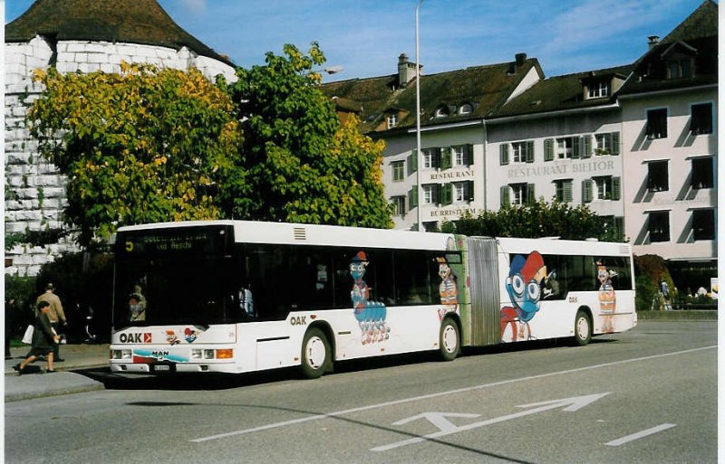 Aus dem Archiv: OAK Wangen a.A. Nr. 25/BE 203'935 MAN am 5. Oktober 1998 Solothurn, Amthausplatz (unterwegs als  Ronnybus )