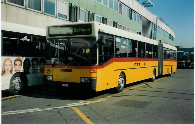 Aus dem Archiv: PTT Regie P 27'706 Mercedes O 405G am 11. September 1996 Bern, Postautostation