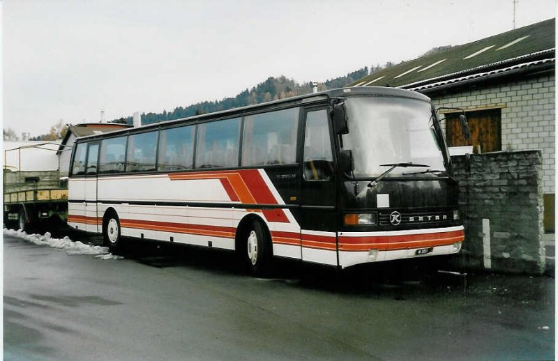 Aus dem Archiv: Schweizer Armee M+3051 Setra am 4. Dezember 1999 Thun, Garage STI