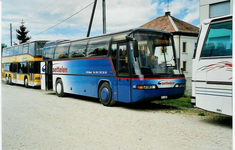 Aus dem Archiv: Settelen, Basel Nr. 62/BS 1888 Neoplan am 8. August 1999 Saignelégier, Bahnhof