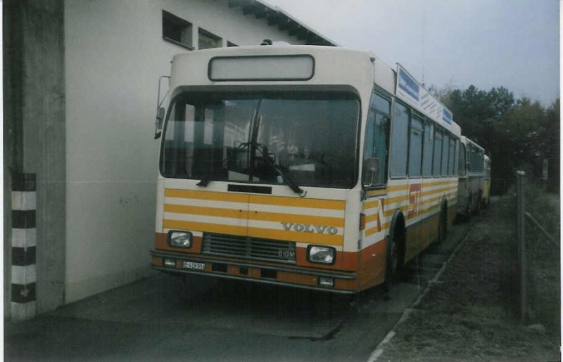 Aus dem Archiv: STI Thun Nr. 16/BE 419016 Volvo/Lauber (ex SAT Thun Nr. 16) am 1. November 1997 Thun, Garage