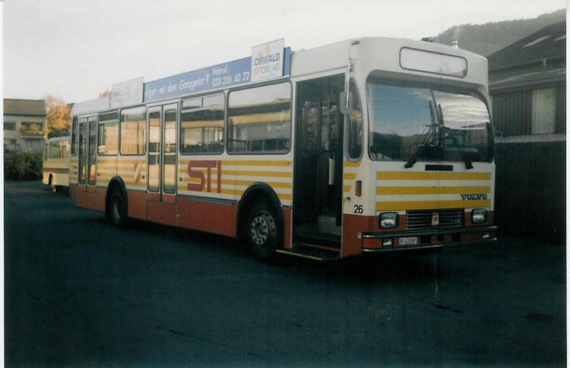 Aus dem Archiv: STI Thun Nr. 26/BE 419'025 Volvo/R&J (ex SAT Thun Nr. 26) am 10. November 1997 Thun, Garage