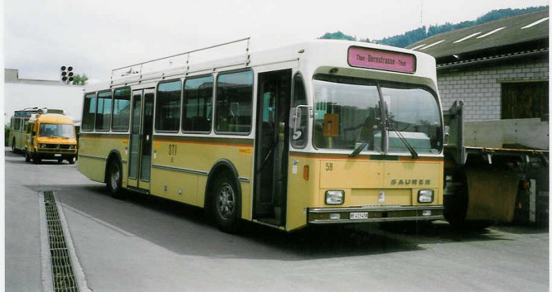 Aus dem Archiv: STI Thun Nr. 58/BE 413'458 Saurer/R&J SH am 27. Mai 1998 Thun, Garage