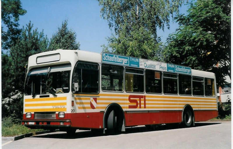 Aus dem Archiv: STI Thun Nr. 20/BE 419'020 Volvo/Lauber (ex SAT Thun Nr. 20) am 6. August 1998 Thun, Garage