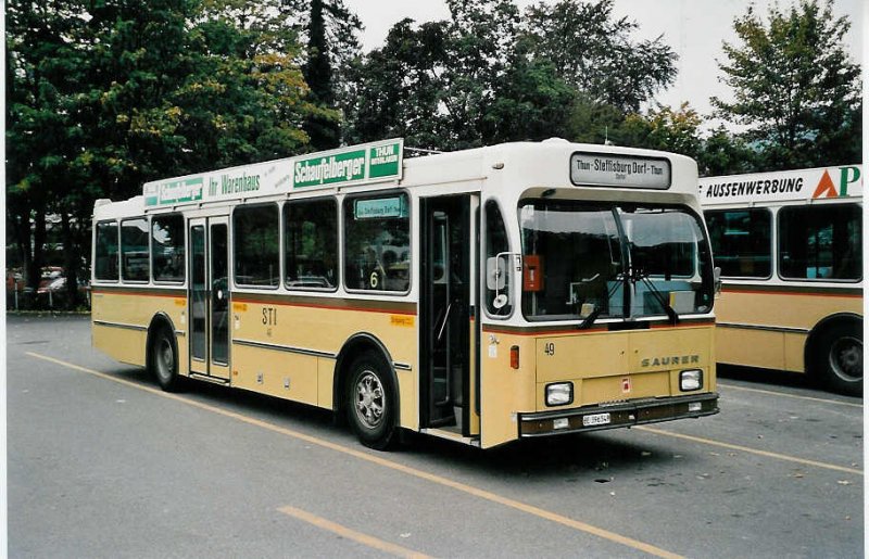 Aus dem Archiv: STI Thun Nr. 49/BE 396'549 Saurer/R&J SH am 12. Oktober 1999 Thun, Schifflndte