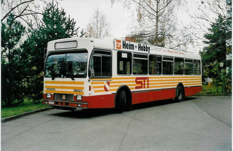 Aus dem Archiv: STI Thun Nr. 31/BE 419'031 Volvo/R&J (ex SAT Thun Nr. 31) am 16. November 1999 Thun, Garage