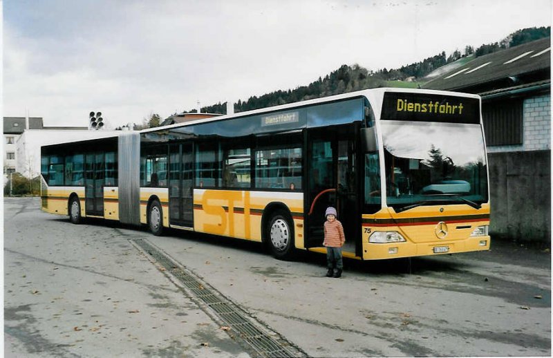 Aus dem Archiv: STI Thun Nr. 75/BE 263'475 Mercedes Citaro am 13. Dezember 1999 Thun, Garage