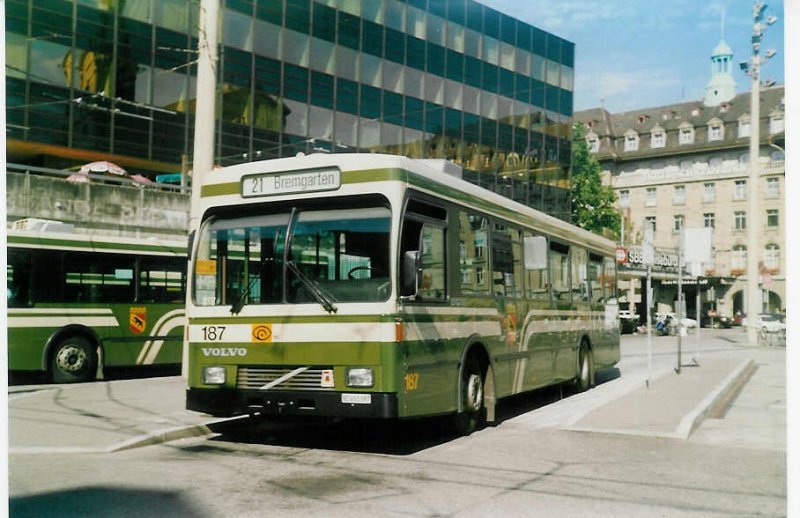 Aus dem Archiv: SVB Bern Nr. 187/BE 451'187 Volvo/Gangloff am 5. September 1997 Bern, Bahnhof