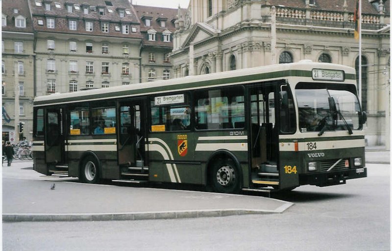 Aus dem Archiv: SVB Bern Nr. 184/BE 451'184 Volvo/R&J am 3. August 1998 Bern, Bahnhof