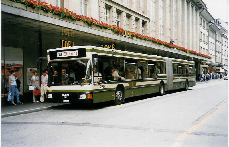 Aus dem Archiv: SVB Bern Nr. 220/BE 513'222 MAN am 12. Juli 1999 Bern, Bahnhof