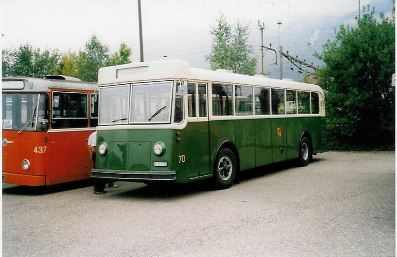 Aus dem Archiv: SVB Bern (Tramverein) Nr. 70/BE 203'422 Saurer/Gangloff am 28. August 1999 Oensingen, Saurer-Treffen