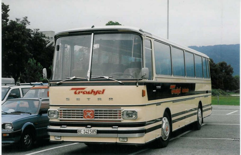 Aus dem Archiv: Trachsel, Adelboden BE 142'585 Setra am 4. August 1998 Lerchenfeld bei Thun, Waldeck