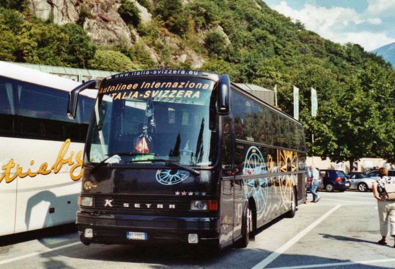 Aus Italien: Autolinee Internazional Italia-Svizzera, Mineo BZ 139SS Setra am 12. September 2009 Bellinzona, Autobahnraststtte