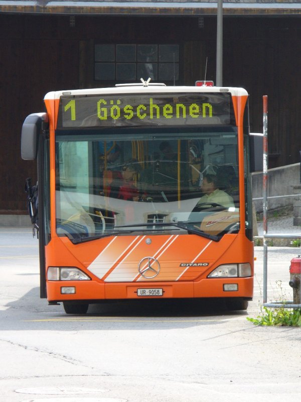 Auto AG Uri - Frontanschicht des Mercedes Citaro Bus Nr.42 vor dem Bahnhof in Gschenen am 18.08.2007