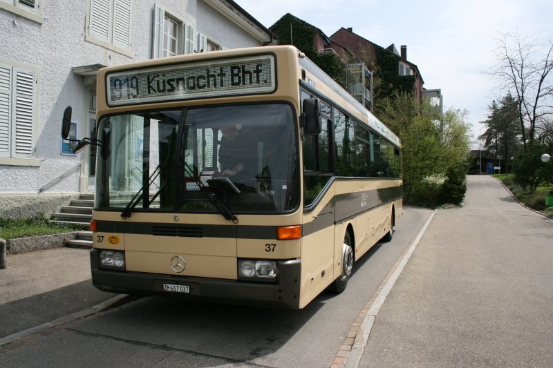 AZZK/Baumgartner, Ksnacht, Nr 37 (ZH457'037, MB O405) am 28.4.2008 in Zumikon. 