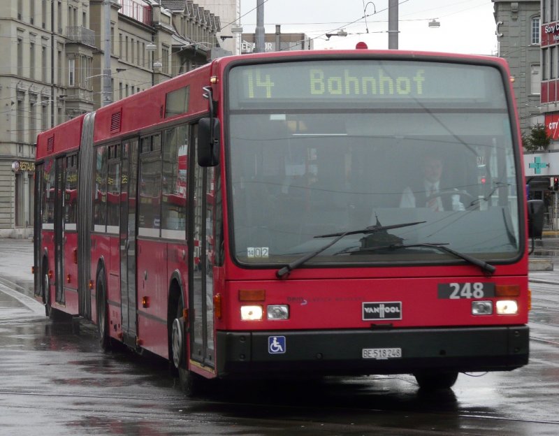 Bern Mobil - VANHOOL Gelenkbus Nr.248 BE 518248 unterwegs zum Bahnhof Bern eingeteilt auf der Linie 14 nach Bahnhof am 09.12.2007