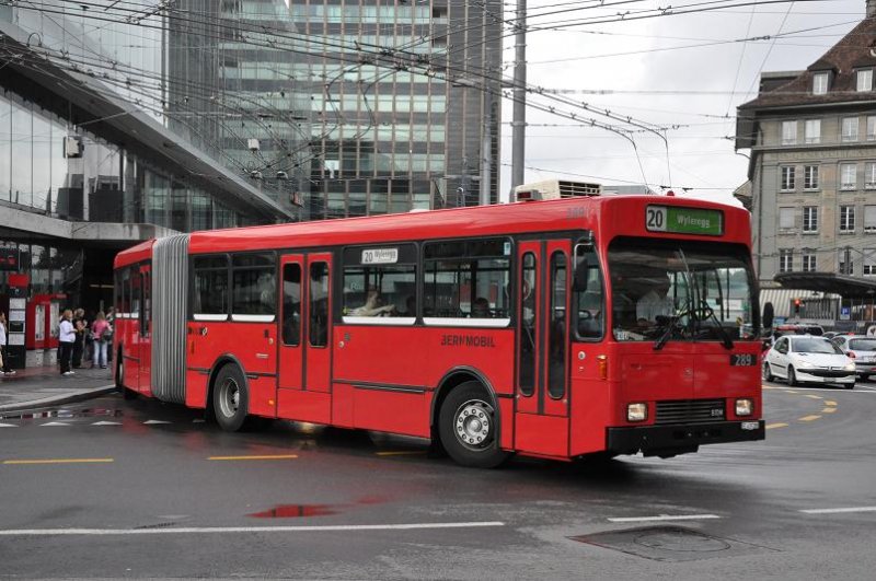 Bernmobil Nr. 289/BE 419'289 Volvo B10M am 2. September 2009 auf der Linie 20 beim Bahnhof.