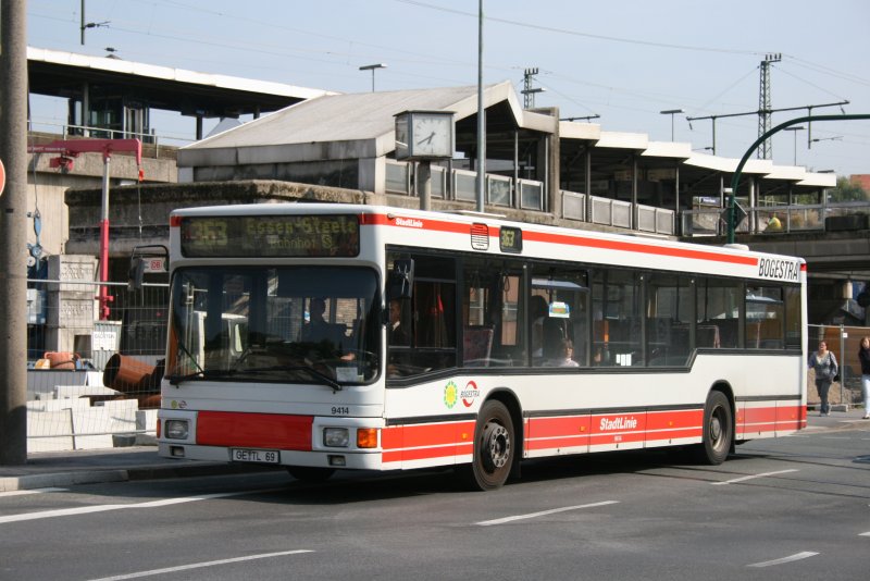 Bogestra 9414 MAN NL 202.2 am 18.9.2009 am Verkehrsplatz in
Essen Stelle.