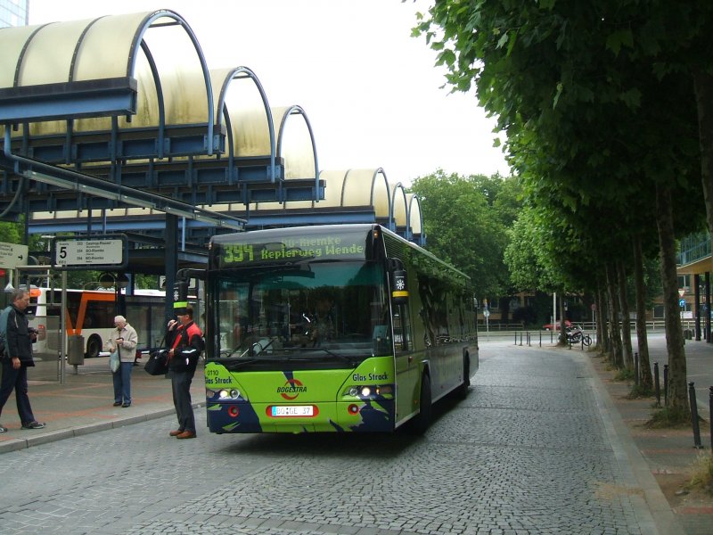 Bogestra MAN Linie 394 von Bochum Hbf. nach Bochum Riemke
mit Werbung Glas Strack