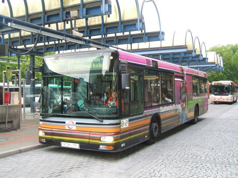 Bogestra Neoplan , eingesetzt als Schienen-Ersatzverkehr in
Bochum