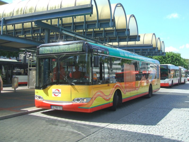 Bogestra Solaris Urbino 12 , als Linie 365 vom Bochumer Hbf.
nach Realmarkt Wattenscheid.