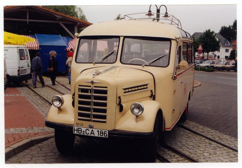 Borgward Bus der Bremer Verkehrsbetriebe im Juni 2000 in Bruchhausen-Vielsen