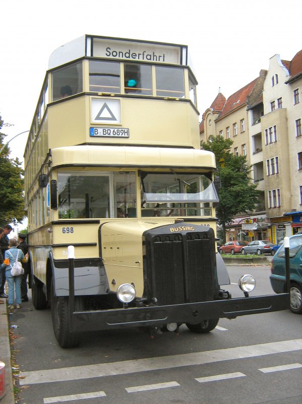 Bssing-Doppeldeckerbus in der Mllerstrasse, 7. 9. 2008


http://www.bus-bild.de/bilder/thumbs/tn_14690.jpg