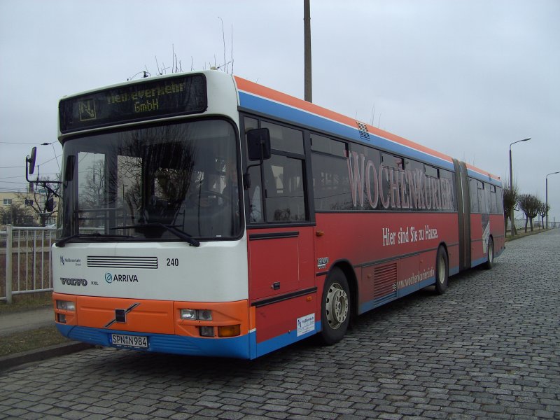 Bus 240 vom Betriebshof Forst(Lausitz) am 23.01.2008 am Bahnhof Guben