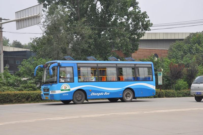 Bus am 18. Juli 2009 bei Chengdu.