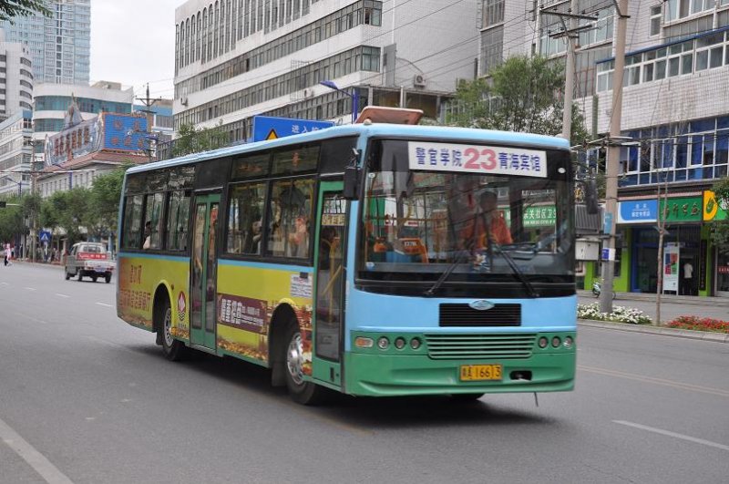 Bus der Linie 23 am 24. Juli 2009 in Xining.
