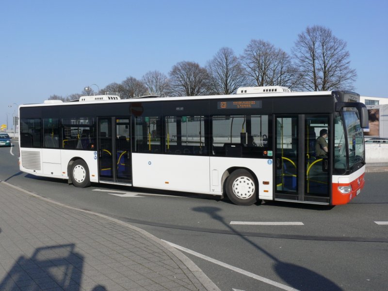 Bus Nr.1049 der VKU am Dortmunder Flughafen 10.4.2009
