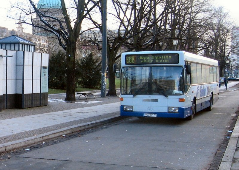 BUS in Potsdam am Platz der Einheit, 2006