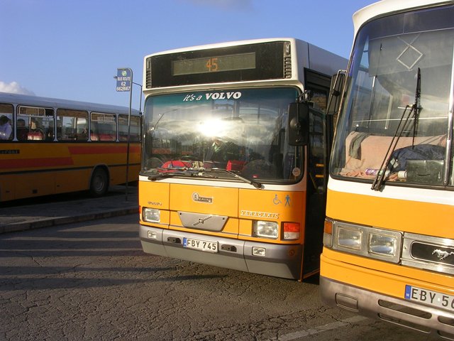 Busbahnhof Valletta Februar 2006