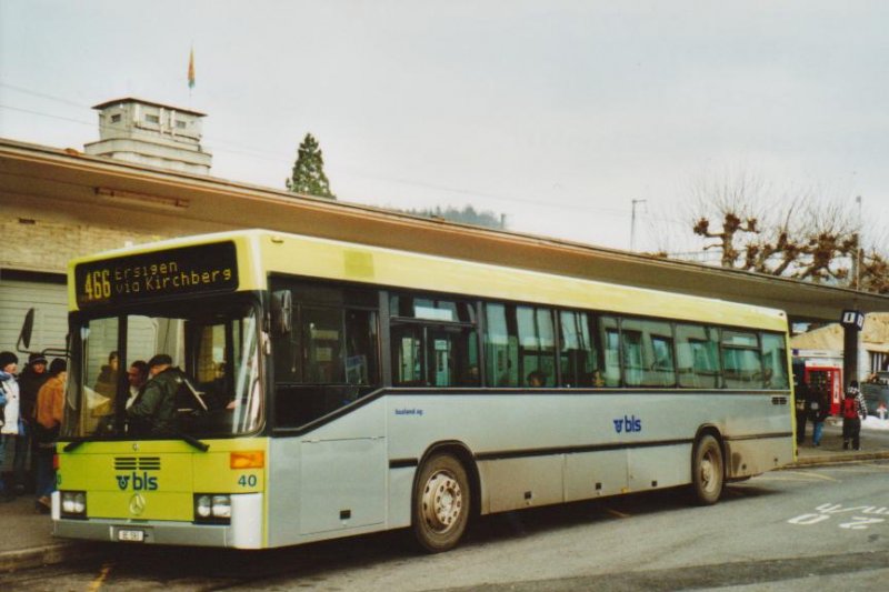 Busland, Koppigen Nr. 40/BE 593 Mercedes O 405N (ex BSU Solothurn Nr. 60) am 23. Dezember 2008 Burgdorf, Bahnhof