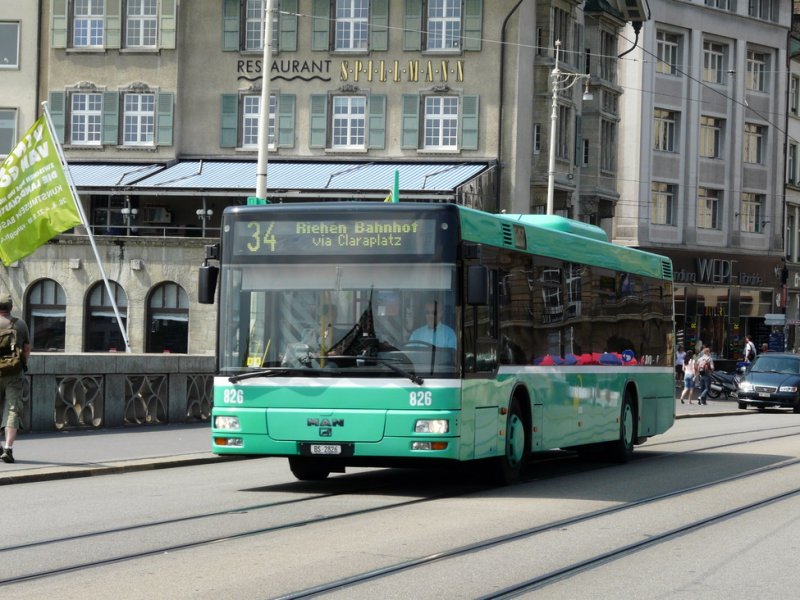 BVB - MAN Bus Nr.826 BS  2826 unterwegs auf der Linie 34 in der Stadt Basel auf der Rheinbrcke am 28.06.2009