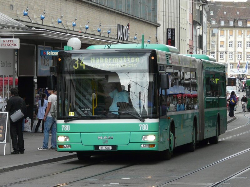 BVB - MAN Gelenkbus Nr.780 BS 3280 unterwegs auf der Linie 34 in Basel am 12.07.2008