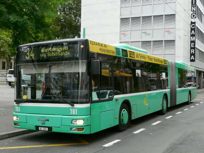BVB - MAN Gelenkbus Nr.781 BS 3281 unterwegs auf der Linie 34 in Basel am 12.07.2008
