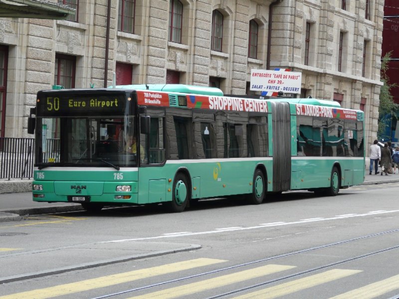 BVB - MAN Gelenkbus Nr.785 BS 3285 unterwegs auf der Linie 50 in Basel am 12.07.2008