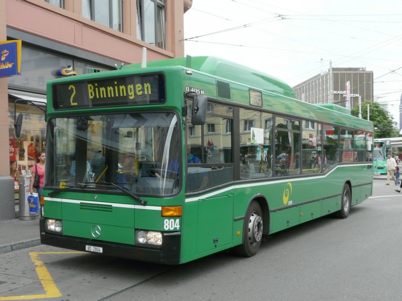 BVB - Mercedes O 405 N Bus Nr.804 BS 2804 unterwegs auf der Linie 2 ( Strassenbahnersatz ) in Basel am 12.07.2008