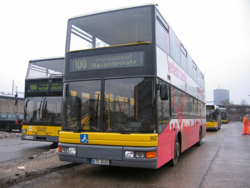 BVG-Doppeldeckerbusse der Linie 100 Bhf.Zoo - Aleanderplatz, Herbst 2006