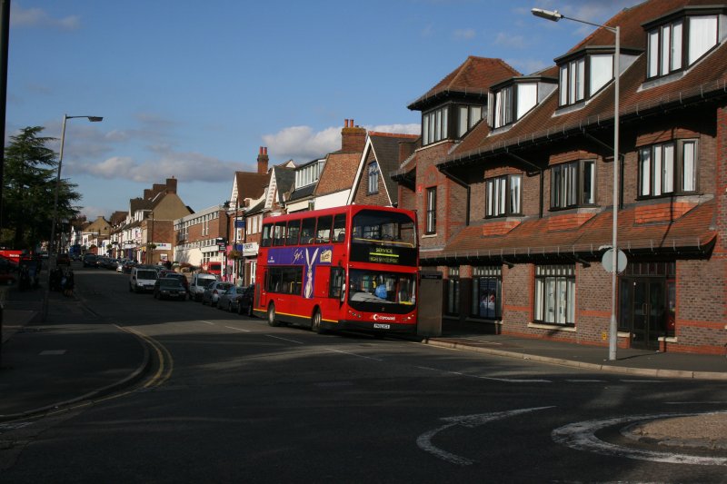 Carousel EVL5 (PN02XCA, Volvo/East Lancs B7TL, 2002) am 8.10.2009 in Amersham.
