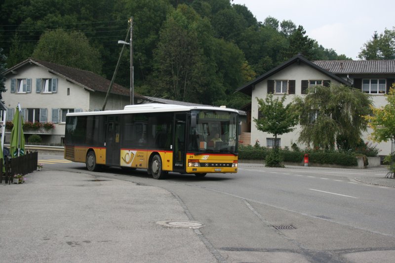 CarPostal Ouest, Regie Delemont, Nr. 24 (JU 31'097, Setra 315NF, 2002) am 21.9.2009 in Recolaine JU. 