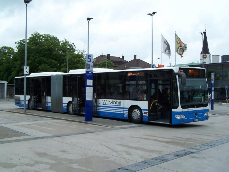 Citaro II Gelenkbus Nr 291 am ZOB am 18/07/09