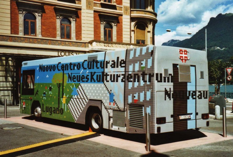 Citt di Lugano, Lugano TI 135'716 Neoplan am 26. Juli 2009 Lugano, Piazza Luini