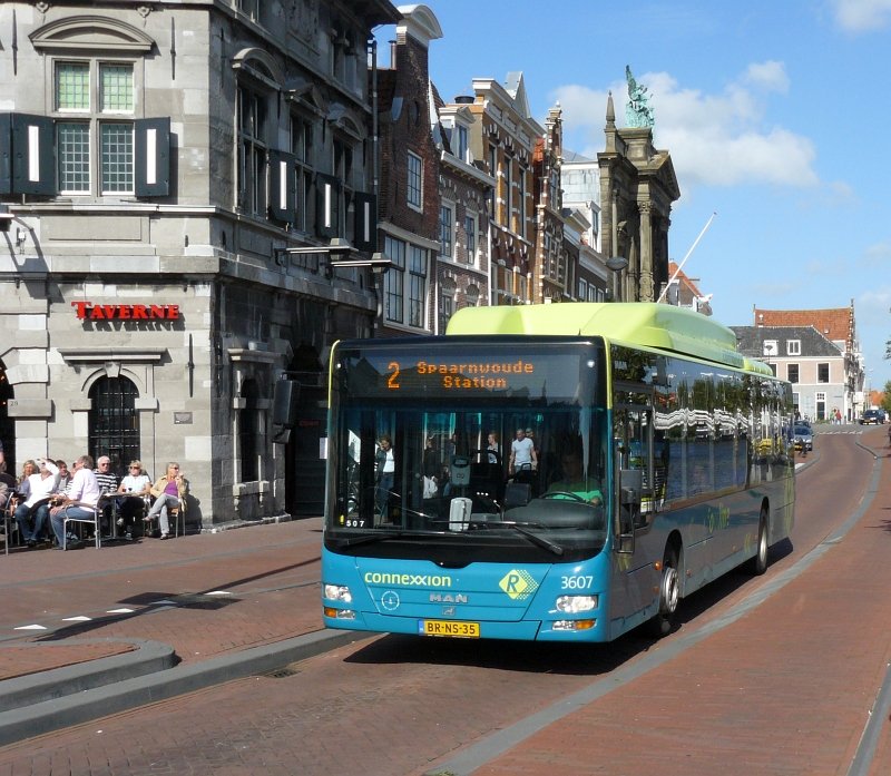 Connexxion 3607 Typ MAN A21 Lion's City CNG gebaut 2005. Fotografiert in Haarlem 10-08-2008.