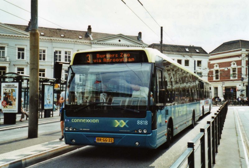 Connexxion Nr. 8818/BR-GG-22 VDL Berkhof am 5. Juli 2009 Arnhem, Bahnhof